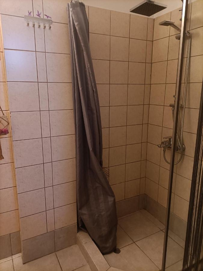 Appartamento Urban Minimalist Studio Apt. near Pagrati Park Atene Esterno foto