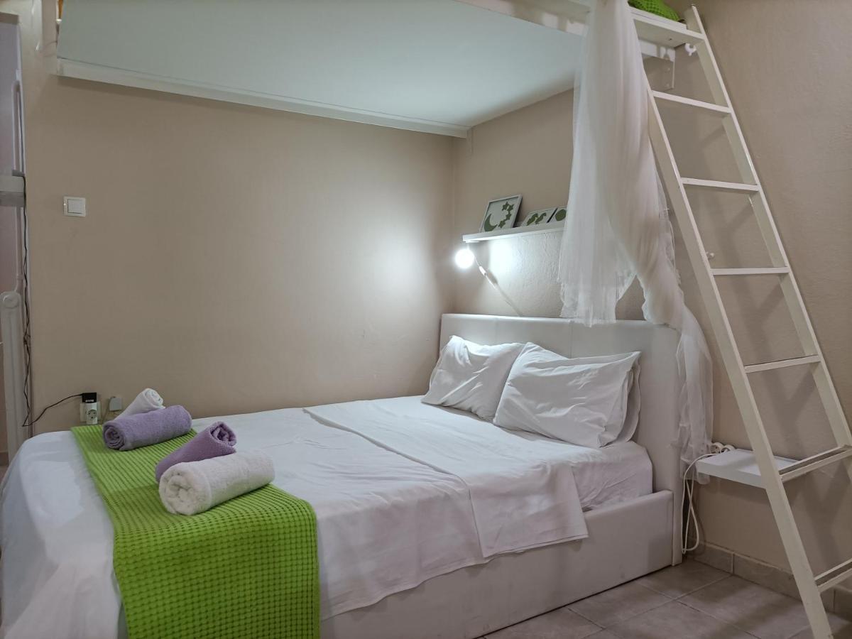 Appartamento Urban Minimalist Studio Apt. near Pagrati Park Atene Esterno foto