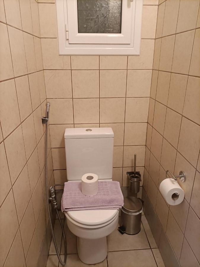 Appartamento Urban Minimalist Studio Apt. near Pagrati Park Atene Esterno foto
